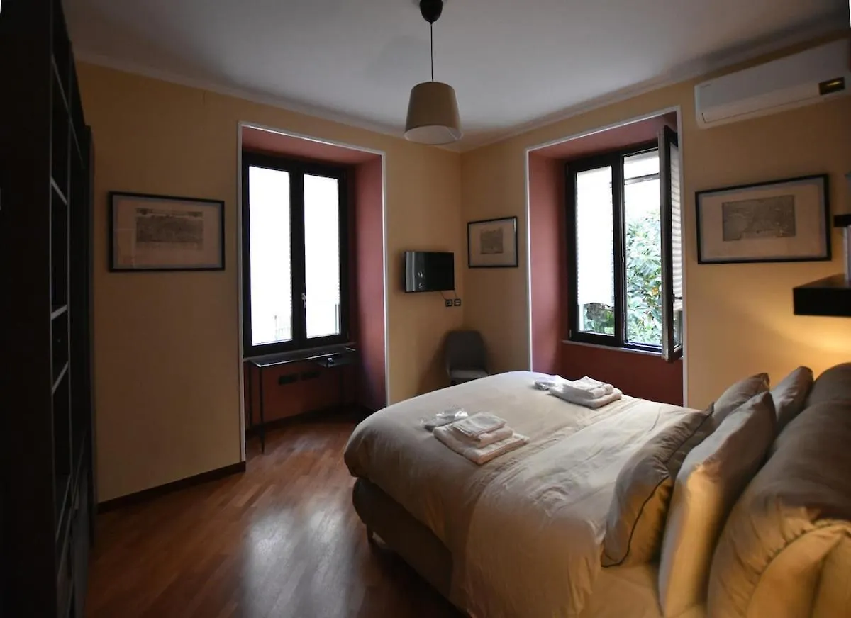 Tourist Nest Apartment Naples Italy